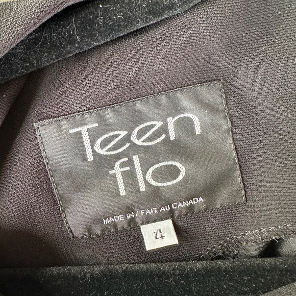 Teen Flo black Dress. Size 4 - Picture 5 of 6